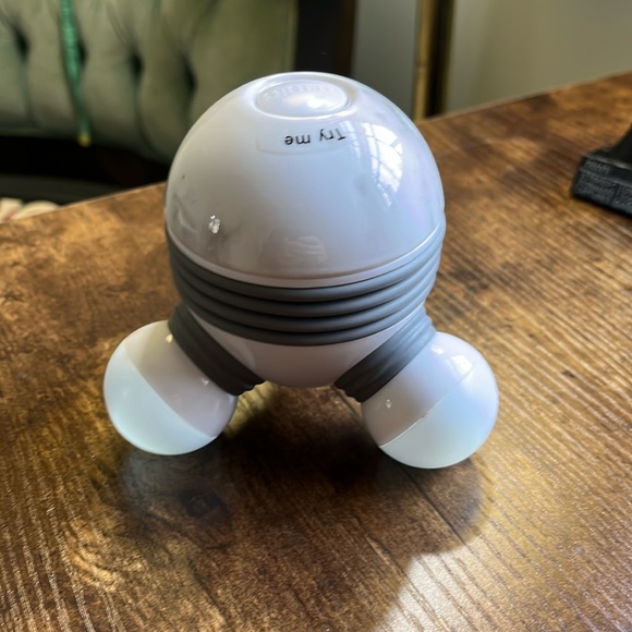 🎁Free with purchase!🎁 Homedics Gentle Massager Battery Operated - Picture 4 of 4